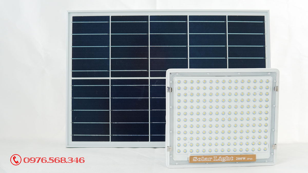 Đèn năng lượng mặt trời 200w trong nhà